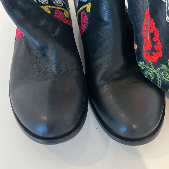 Embroidered Boots 👢 - Picture 5 of 7